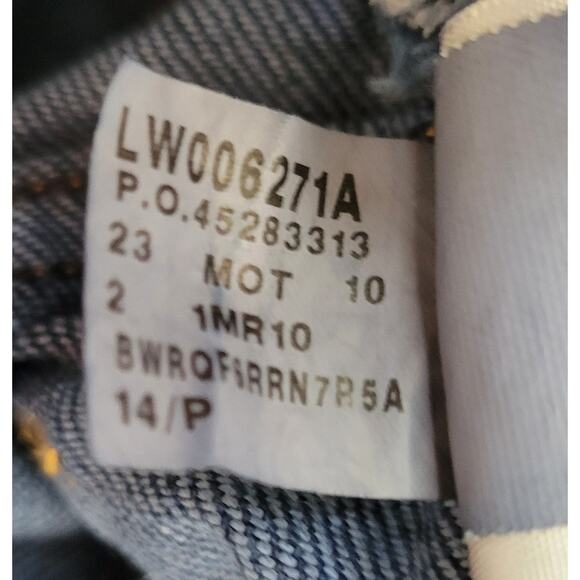 L.L. Bean Women's Petite Original Fit 5 Pocket Dark Denim Jeans 14 Pet 32 x 27 - Picture 7 of 8